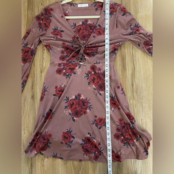 ❤️🔥Socialite Dusty Mauve Vegan Soft Leather Red Floral Butterfly Sleeve Dress - Picture 8 of 8